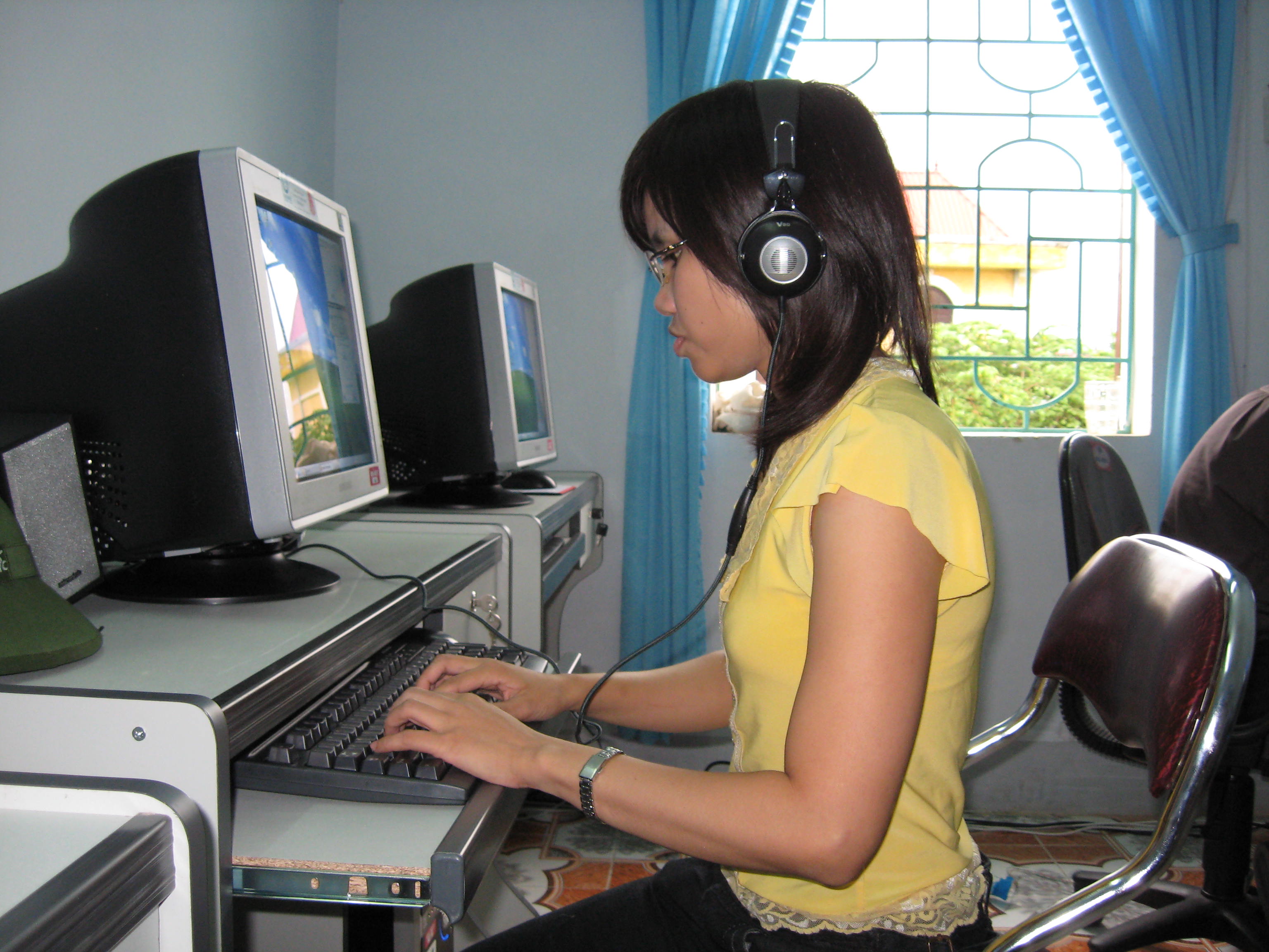 Computer room in Ha Tinh
