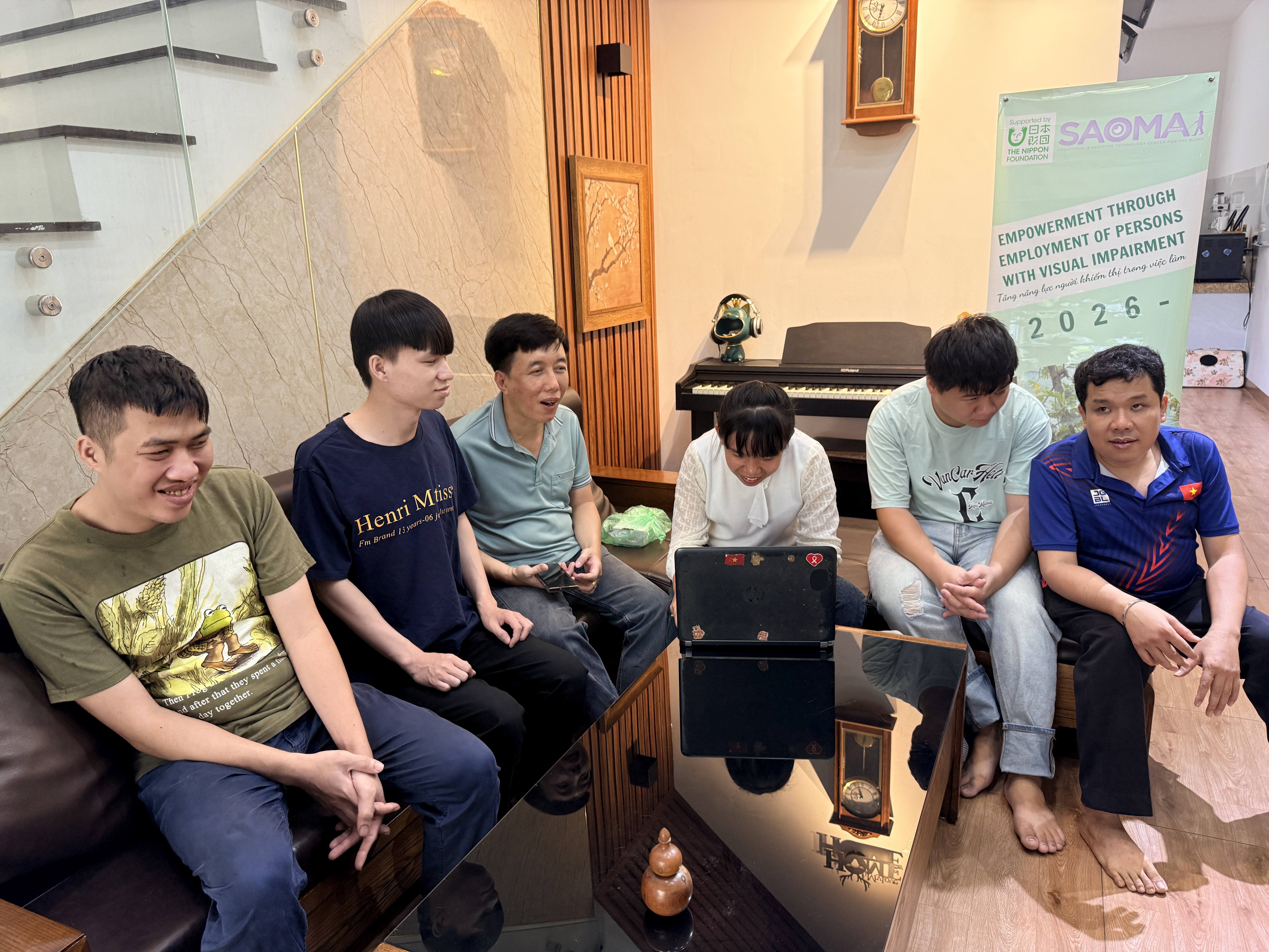 Tham quan phòng thu Sóng Nhạc