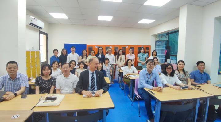 The organizing committee and the trainees of the training course