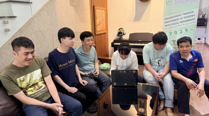 Tham quan phòng thu Sóng Nhạc