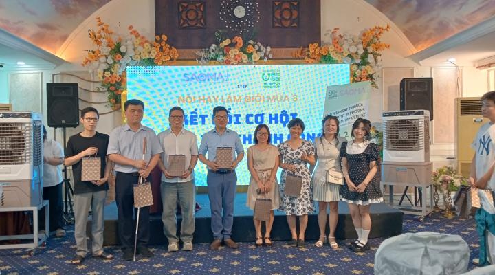 Các đại biểu và người tham dự